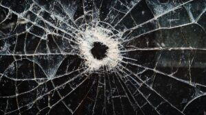 Que faire quand votre pare-brise est impacté par la grêle